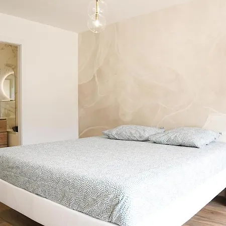 Apartmán Standing 70m2 Proche Avec Piscine *